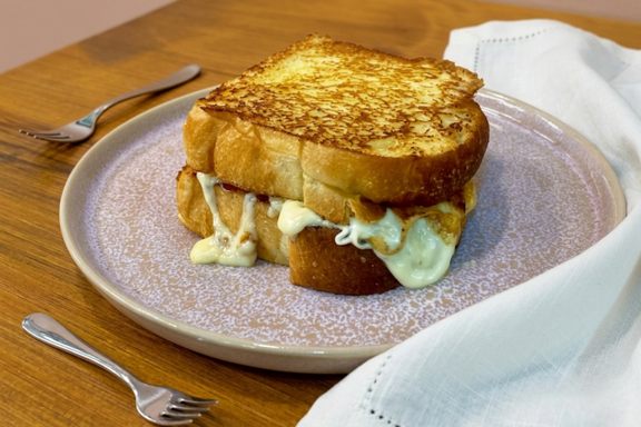 Grilled Cheese com Picles